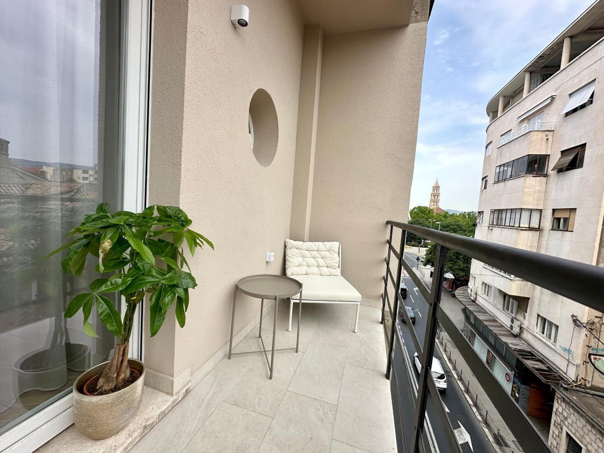 Mariani Luxury Rooms In Center Split Exterior photo