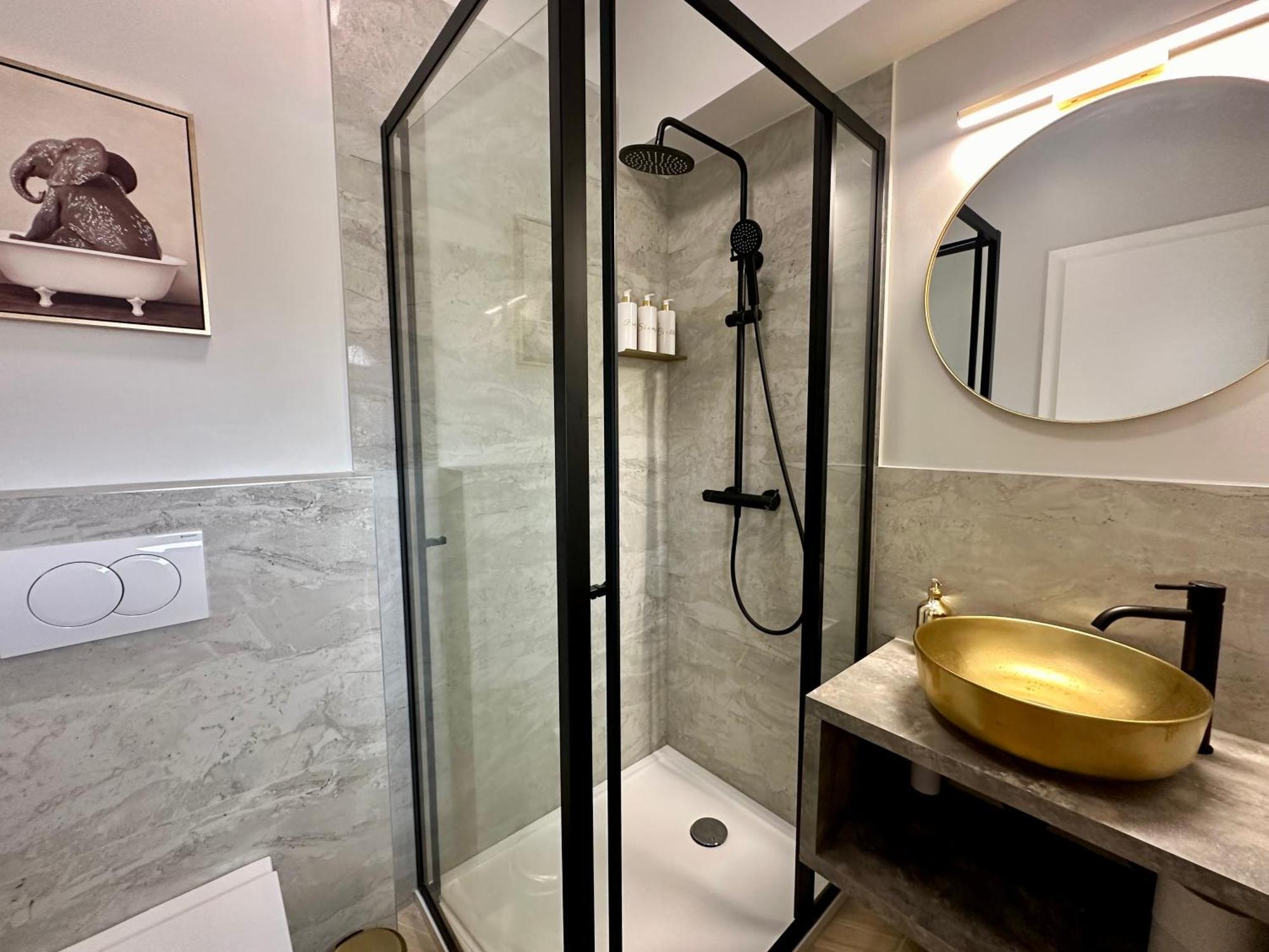 Mariani Luxury Rooms In Center Split Exterior photo