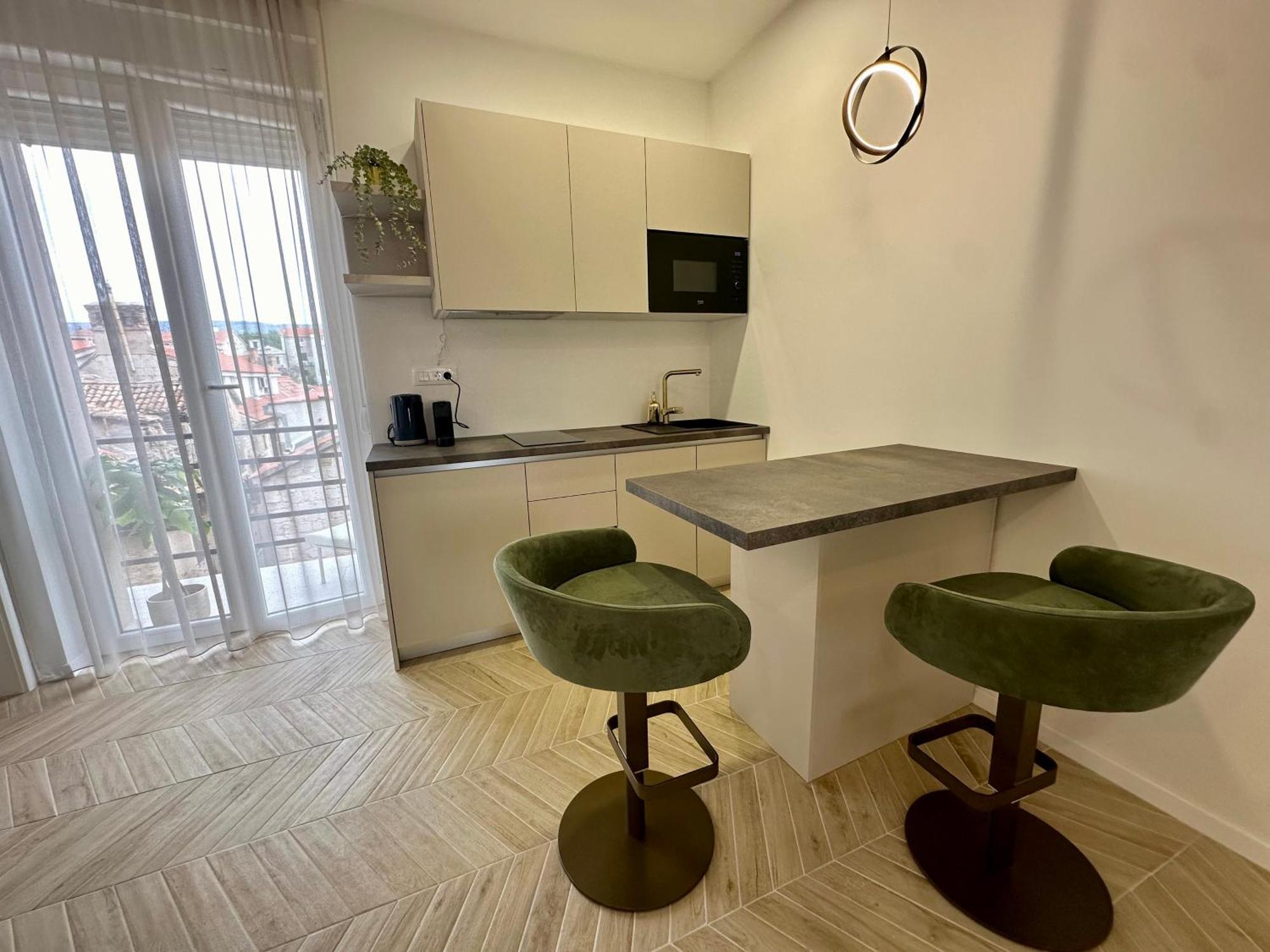 Mariani Luxury Rooms In Center Split Exterior photo
